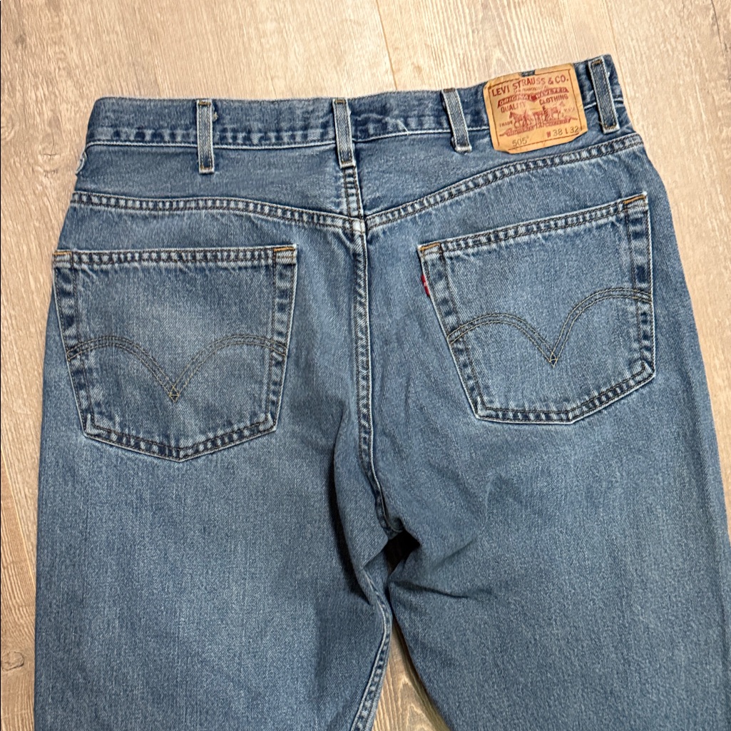 Levi's 505 Men's Classic Denim Jeans 38-32